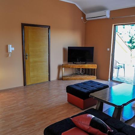 Apartman Selena Trebin Dış mekan fotoğraf